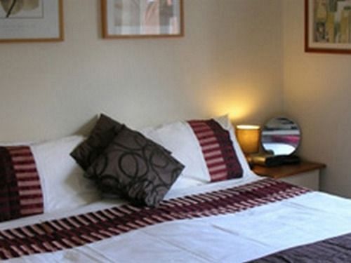 Clay Farm Guest House Bromley Esterno foto
